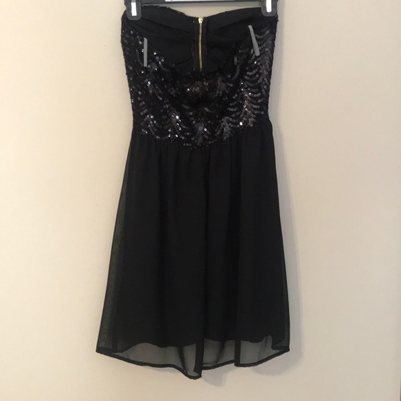 Black Sequin Chiffon Mini Dress with Zipper Detail - Picture 3 of 5